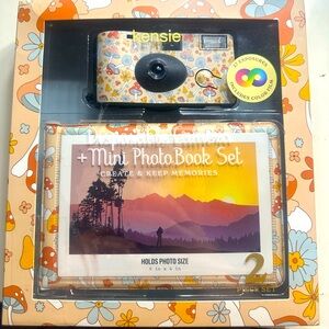 | Kensie | Disposable Camera + Mini PhotoBooth Set! New! Never opened.